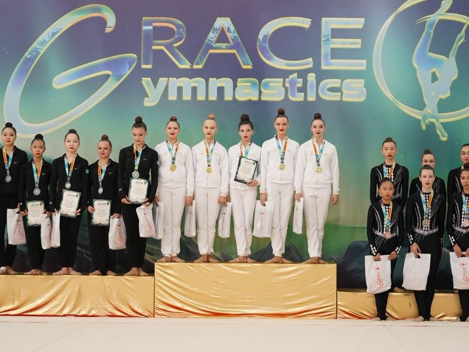 Тренер из Наро-Фоминска Елена Панарина привела две команды к золоту на чемпионате в Казахстане