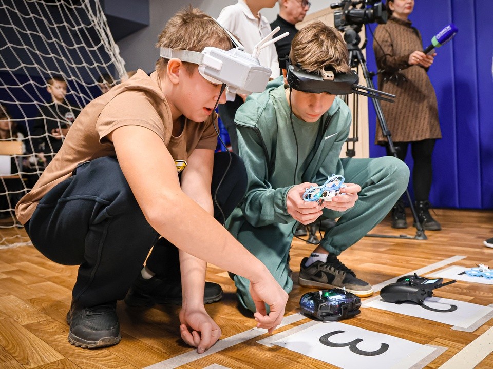 В Клину сразились 36 пилотов в первых открытых гонках дронов