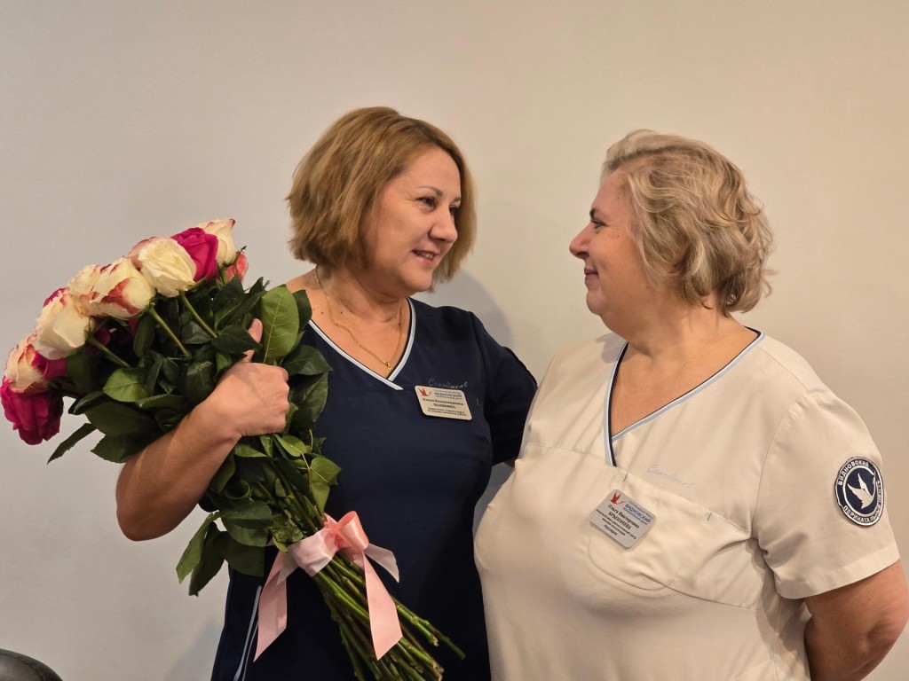 Легенда роддома: акушерка Видновского перинатального центра награждена знаком главы муниципалитета