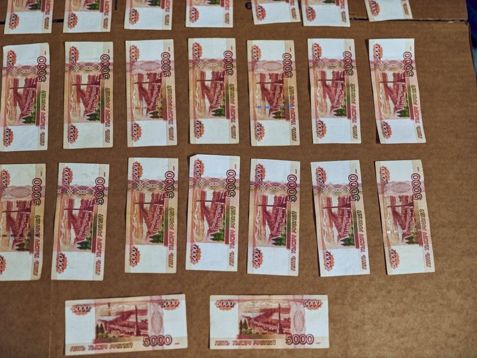 Обнал на миллиарды: ФСБ задержала подозреваемых в деле о выводе средств с банковских карт