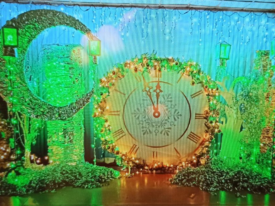 В Кировском ДК установили атмосферные новогодние фотозоны