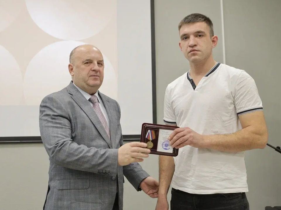 Помощь тыла фронту: в Богородском округе наградили тех, кто поддерживает бойцов СВО и их семьи