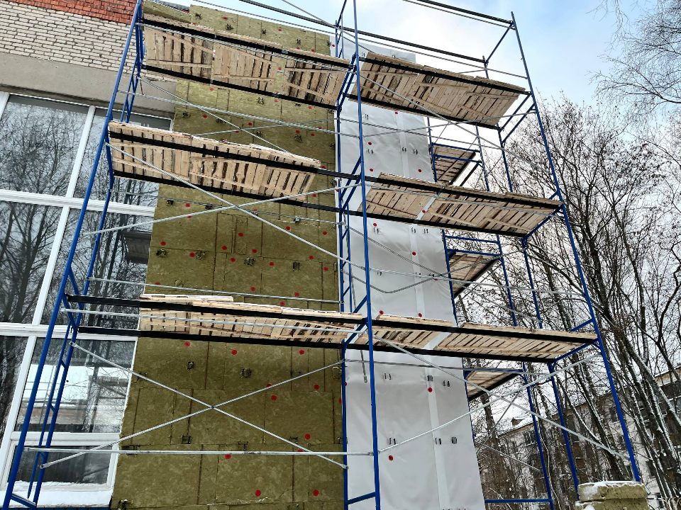 Строители заменят все инженерные системы в школах №2 и №3 в Лобне