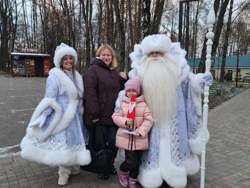 Деда Мороза можно встретить в Сестрорецком парке каждые выходные до Нового года