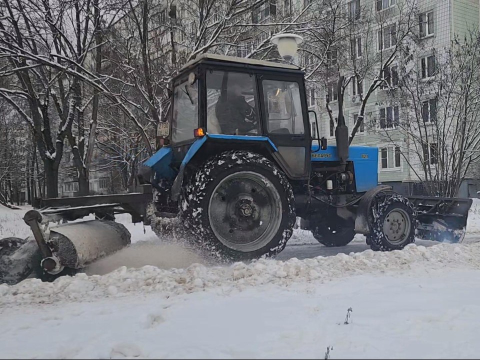 Улицы, площади, скверы: как коммунальные службы очищали город после снегопада