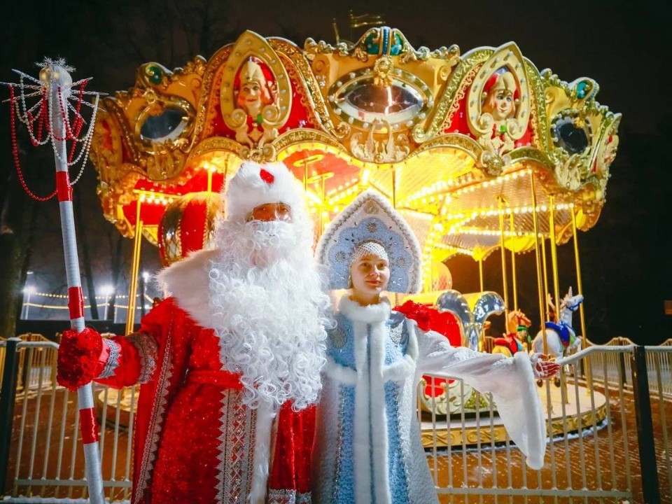 Катайся каждый день! Карусели в парке на Вифанской ждут детей в новогодние каникулы