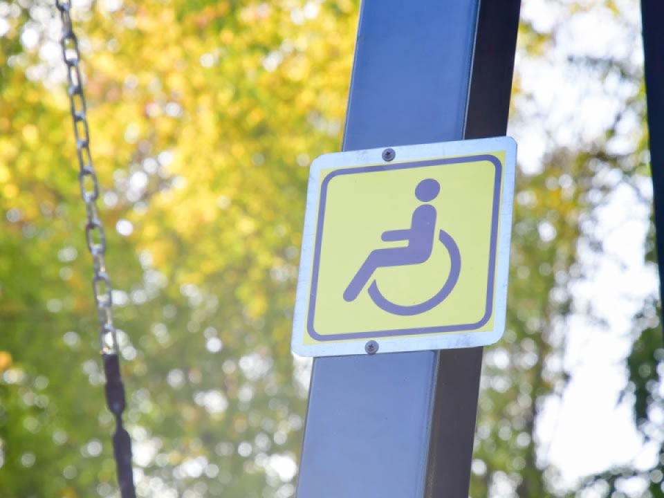 Больше никакой дискриминации: родителей детей-инвалидов дополнительно защитили