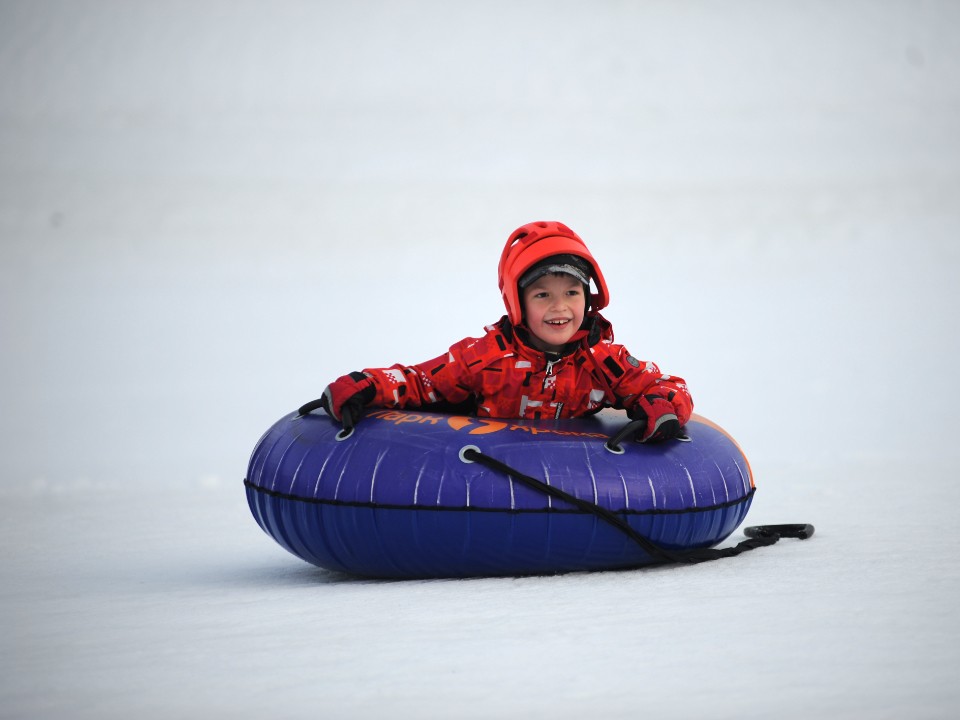Зимние развлечения без риска: в Солнечногорске взяли под контроль опасные горки