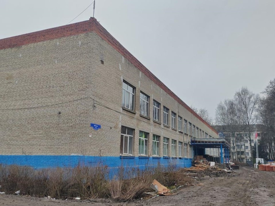 Из старой в новую за два года: как школа № 3 в Лобне получает «вторую жизнь»