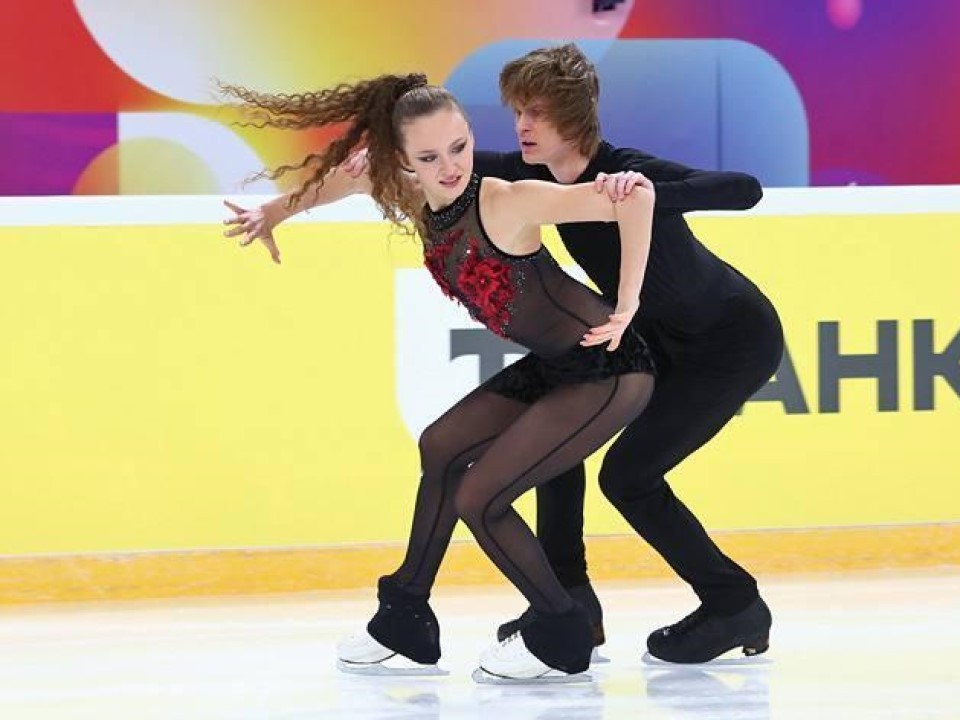 Победа подмосковных фигуристов: дуэт из Балашихи выиграл юниорский Кубок Первого канала