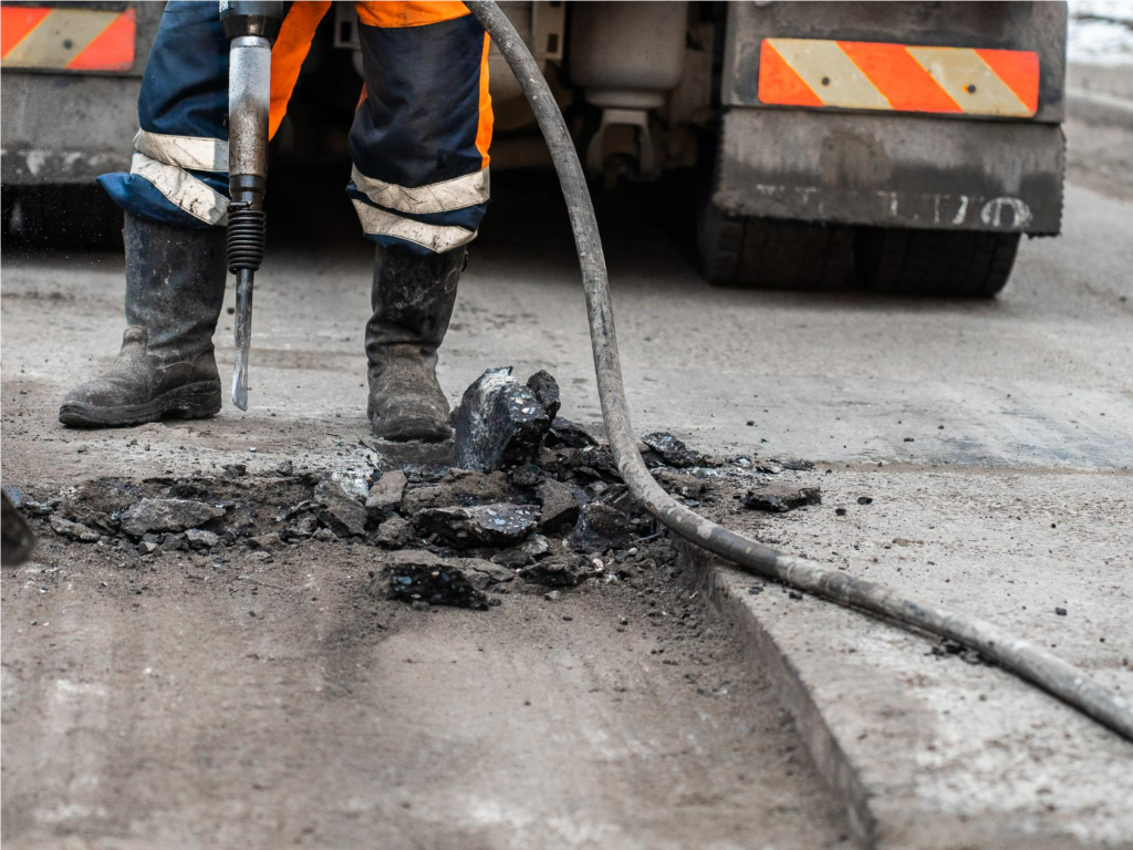 Дорогам дан приказ «ровняйся»: на каких участках трасс Коломны и Луховиц убрали ямы