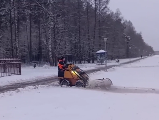 Снегоуборочная техника вышла на улицы Черноголовки