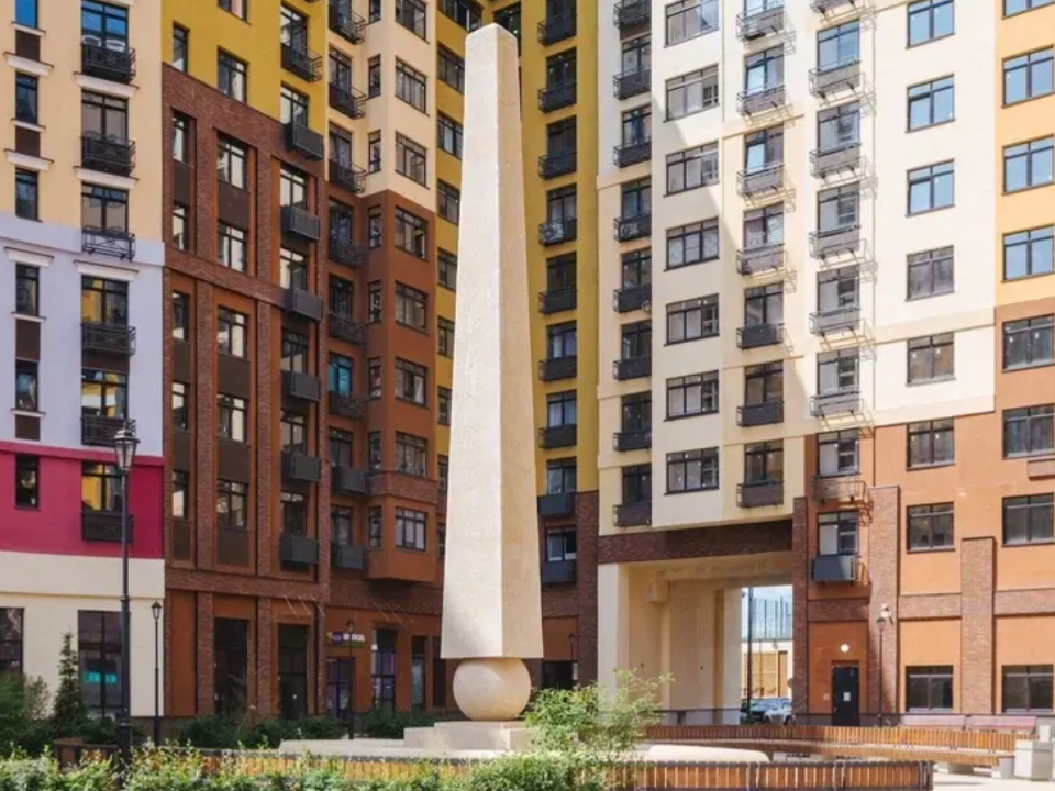 В Видном установили 20-тонный фонтан из цветного бетона: что дает технология 3D-печати и почему объект признан рекордом