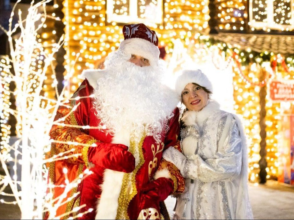 Новогодний автобус и почта Деда Мороза: в Люберцах начался зимний сезон