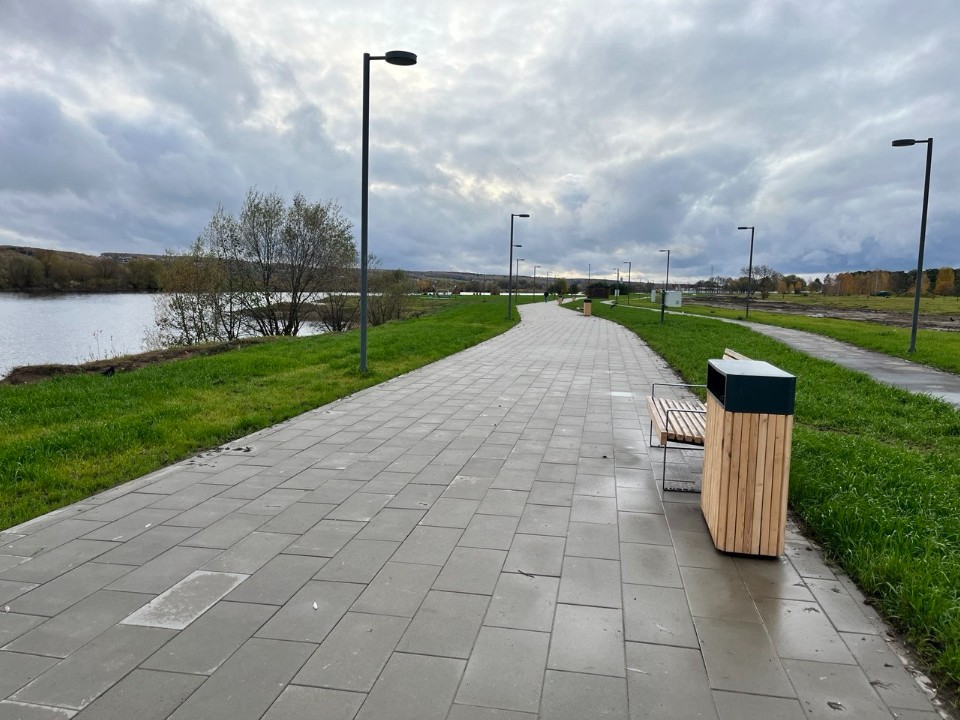 На карьере «Западный» отремонтируют испорченные вандалами кабинки