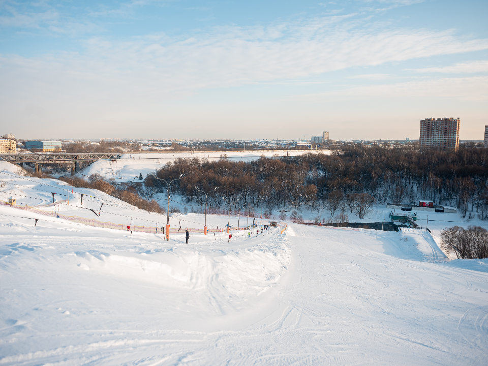 Дело за погодой: горнолыжный комплекс «Красная горка» в Подольске готов к зимнему сезону