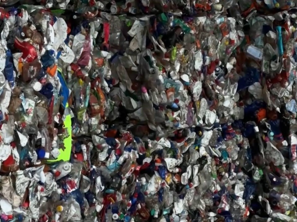 Промыл, высушил, сдал — и мир стал чище: простой гайд по спасению планеты через синий контейнер