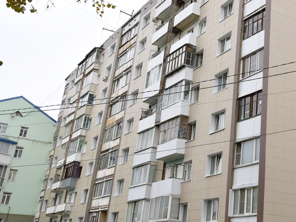 Заменили кровли и фасады: какие еще работы провели в 42 домах Дмитровского округа