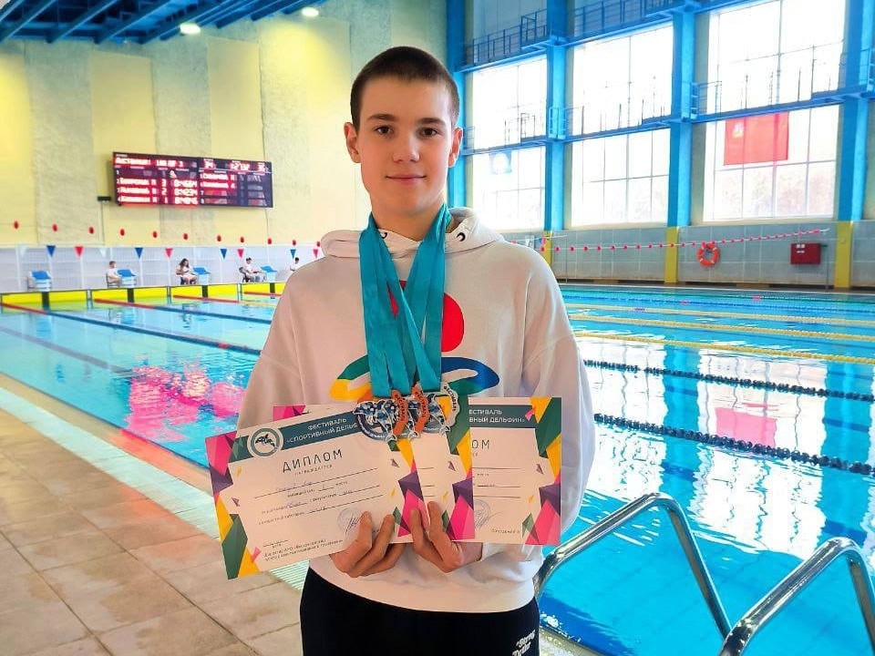 Луховицкие пловцы завоевали 27 наград на областных соревнованиях