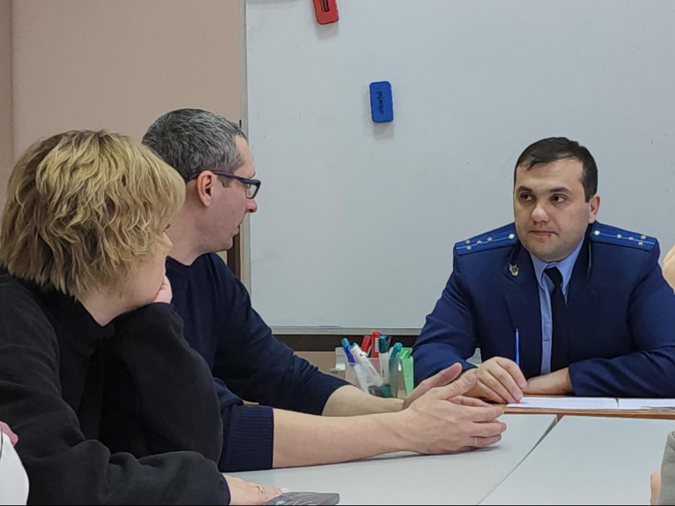 Криптобиржи, курьеры и «силовики» по телефону: в Истре предупредили о новой волне уловок мошенников