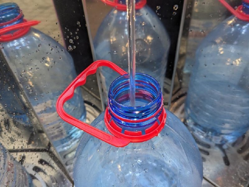 Протечку кровли в доме на Московском шоссе ликвидируют до 26 декабря