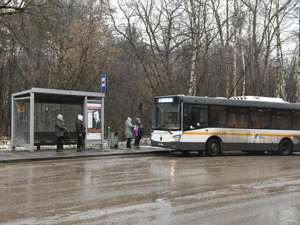 Остановку «Мебельный магазин» могут переименовать в «Стадион Полет»