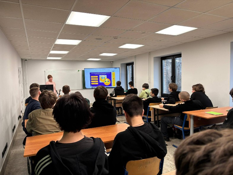 Кто верит Архимеду, кто Ньютону, кто Евклиду: как в Подмосковье отметили День математика и были ли инциденты с логикой