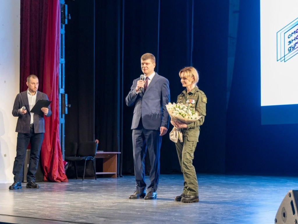 В Электростали показали фильм про кинолога-сапера и организовали встречу с участницей СВО