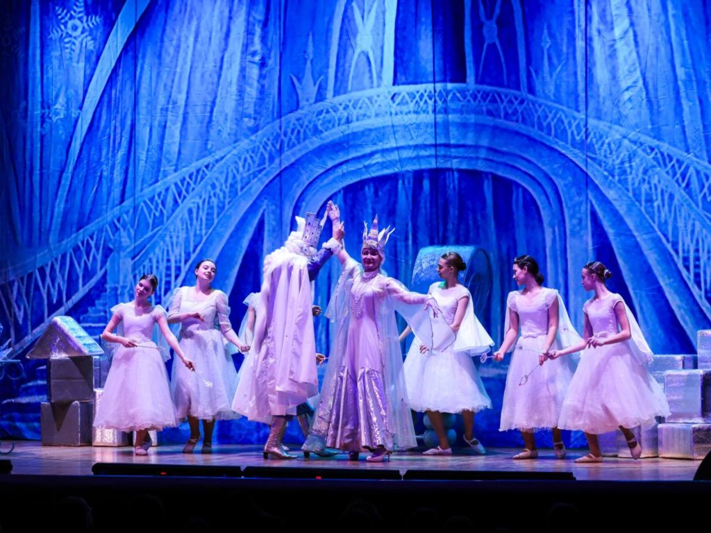 Новогоднюю Елку для тех, кто ждет папу с фронта, провели в Раменском