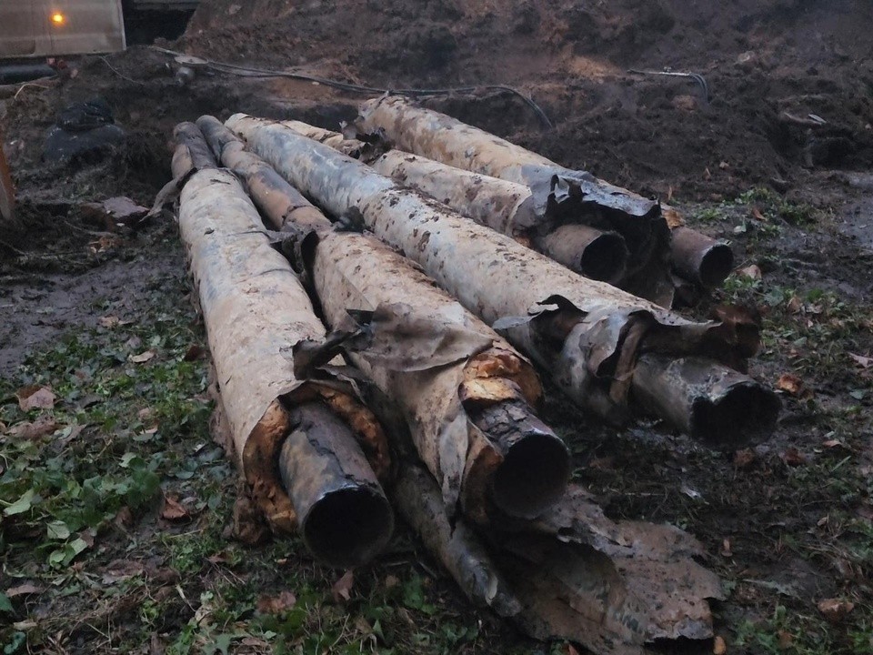 На улице Кудрявцева поменяли 30 метров труб