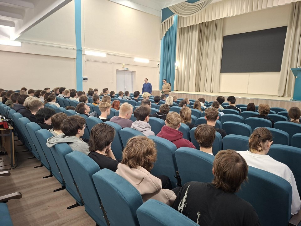 От парты — к рабочему месту: как в Серпухове студентам показали дорогу в IT‑карьеру