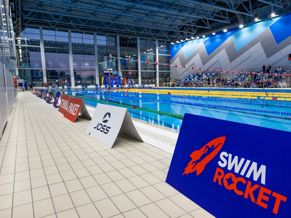 Команда пловцов из Озер пополнила копилку наград на заплывах в Москве