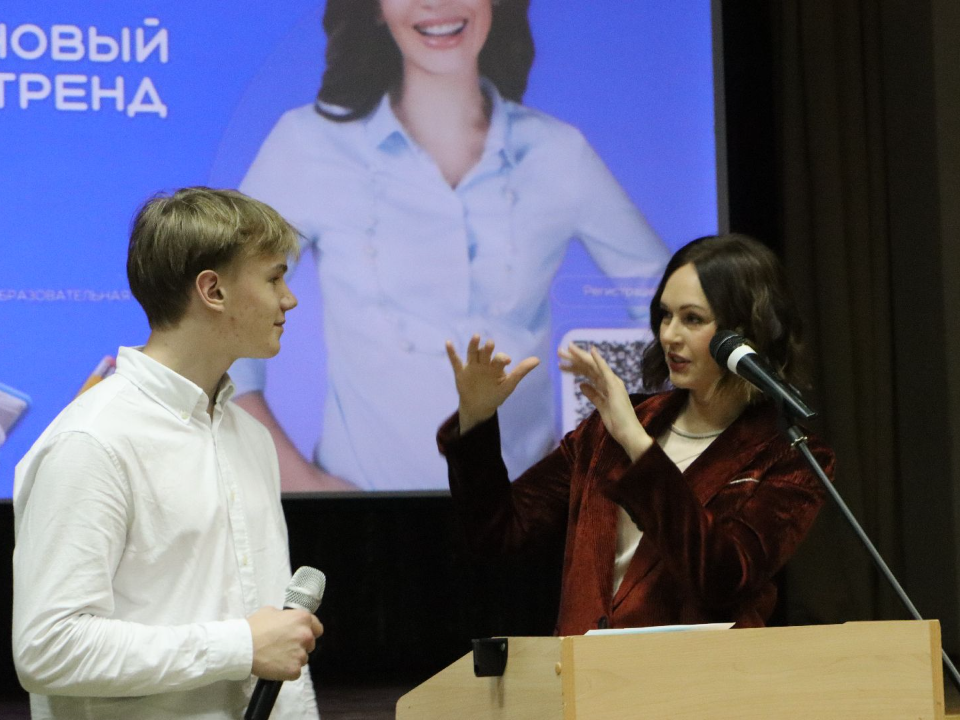 «Не хочешь в театральный попробовать?»: Ирина Безрукова увидела актера в ученике из Серебряных Прудов