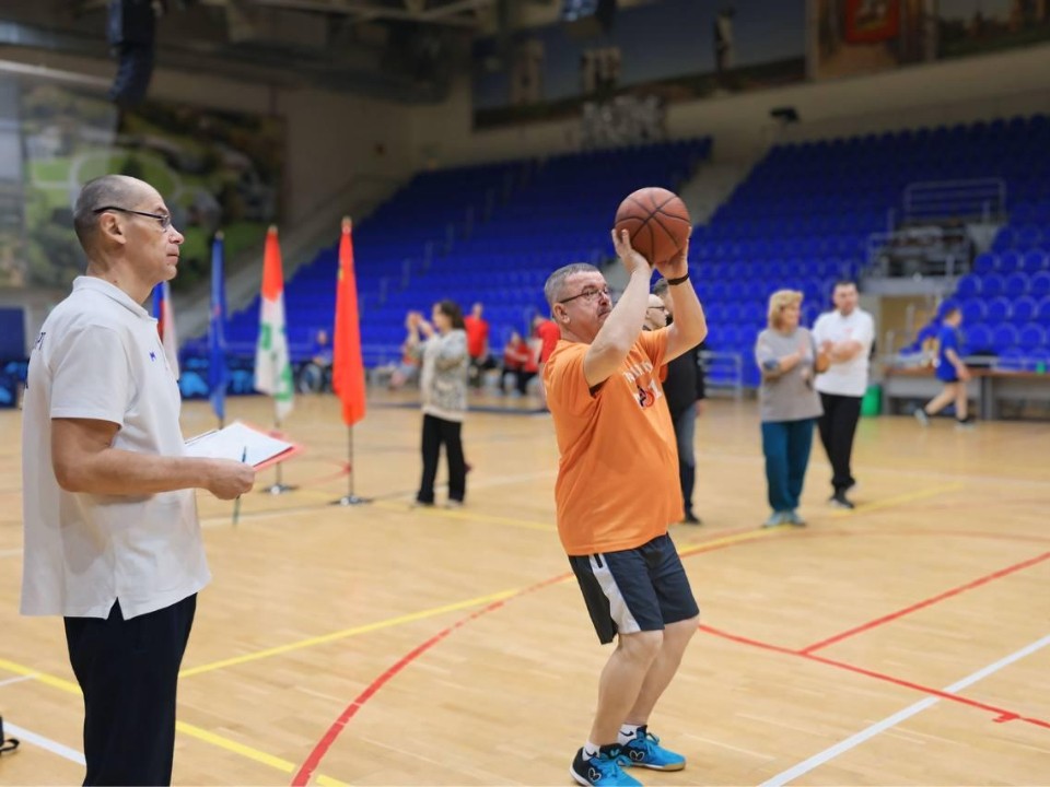 Дартс и баскетбол: более 100 человек приняли участие в спартакиаде для инвалидов в Волоколамске