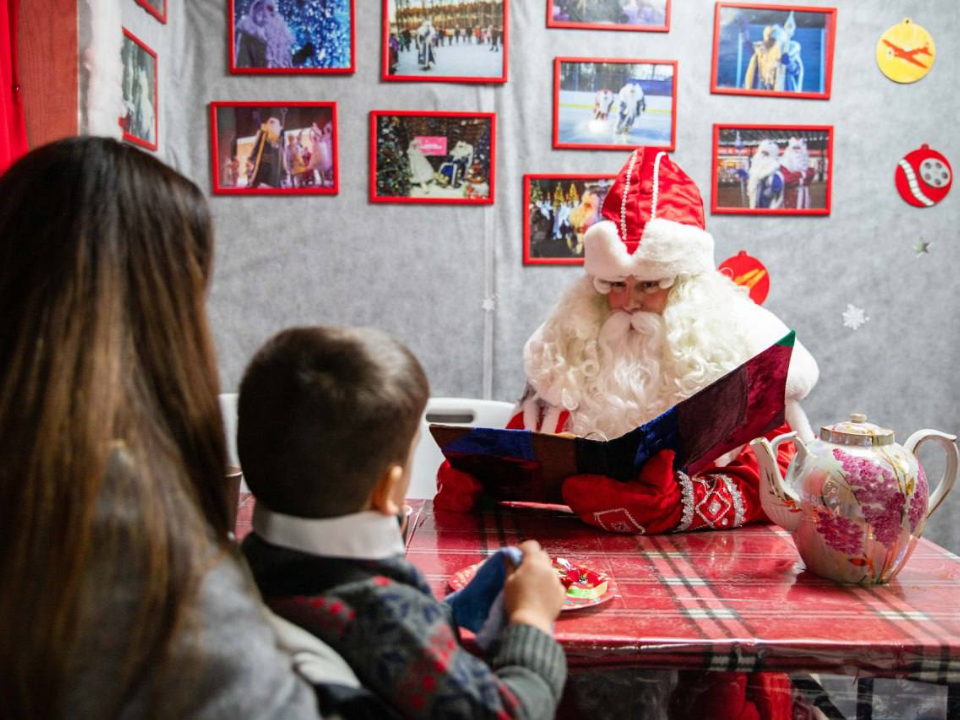 Резиденция Деда Мороза в парке «Елочки» скоро откроется для гостей