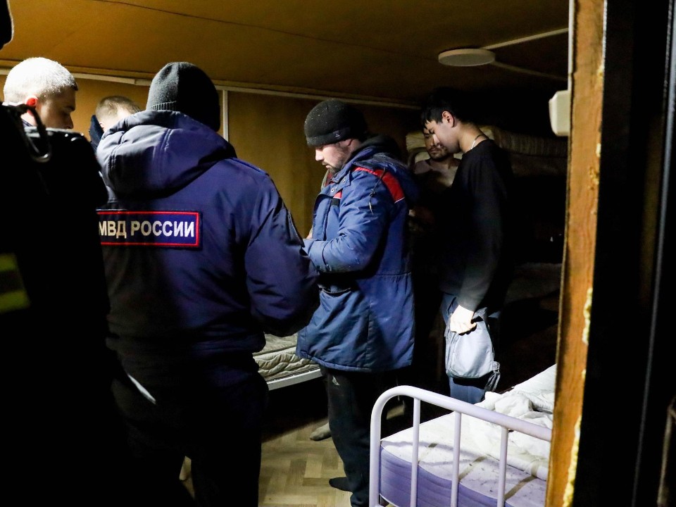 «Поймали без патента»: в Солнечногорске прошел жесткий рейд по мигрантам