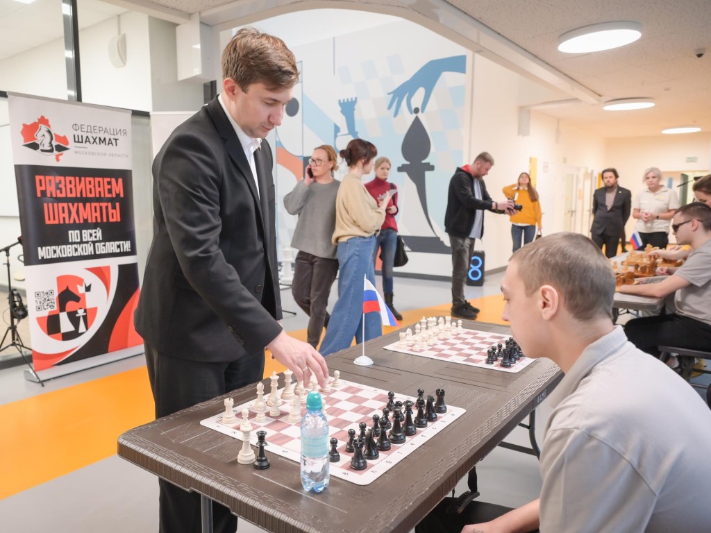 Инструмент интеллектуальной реабилитации: шахматные клубы Подмосковья стали центрами поддержки ветеранов СВО