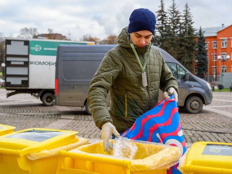 Жители Королева могут сдать макулатуру и пластик ради помощи детской больнице
