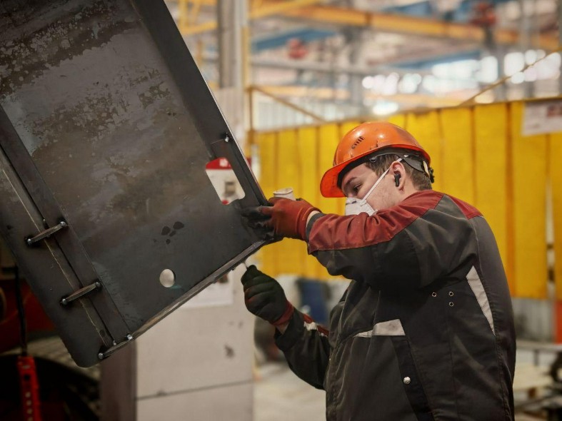 В Подмосковье стало проще найти новую работу: где искать вакансии и какие программы обучения доступны новичкам