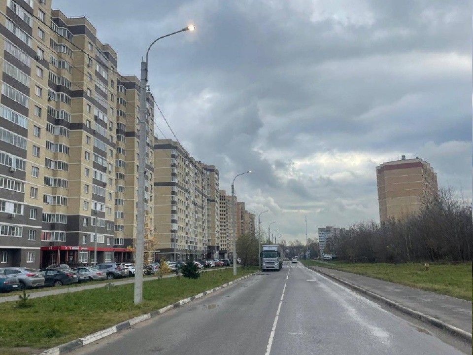 На улице Алексея Короткова восстановили освещение по просьбе жителей