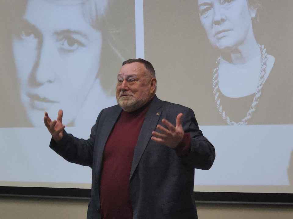 Лучшие педагоги России рассказали, как можно любить свое дело и передавать эту любовь другим