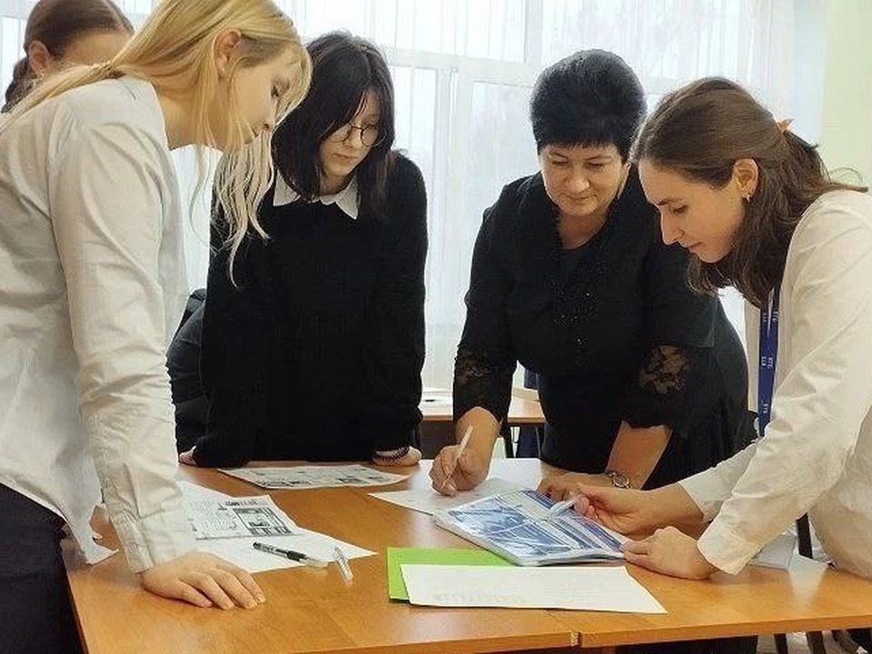 Не просто урок: школьники Каширы решали реальные банковские кейсы с экспертами