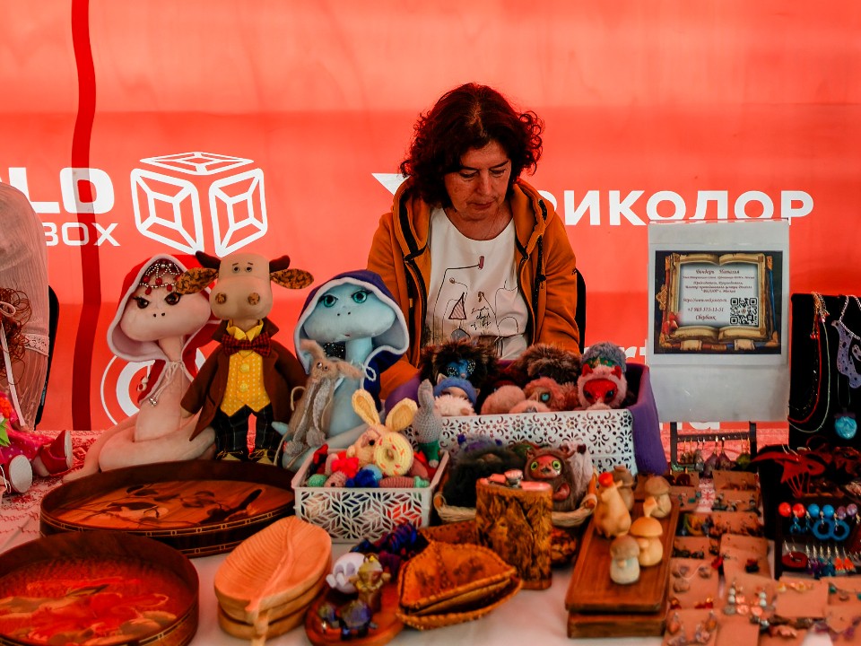 Частичка души в каждом изделии: чем удивят мастерицы на ярмарке ручной работы