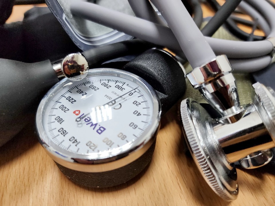 Магнитная буря 4 декабря может убить метеозависимых: недомогание, повышенное давление, прогнозы