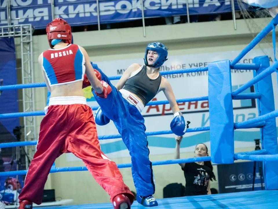 Там, где удары превращаются в характер: кто победил в первой в истории матчевой встрече кикбоксеров Подмосковья, ЛНР и ДНР