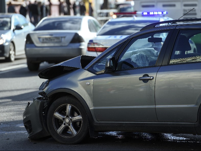 Подсветка, светофоры и ограждение: какие новые стандарты для пешеходных переходов и опасных поворотов разработаны в Подмосковье