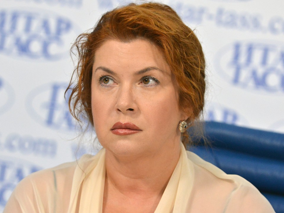 «Выпьем вина и начнем все с начала»: Вера Сотникова пригласила Долину пожить в своем доме