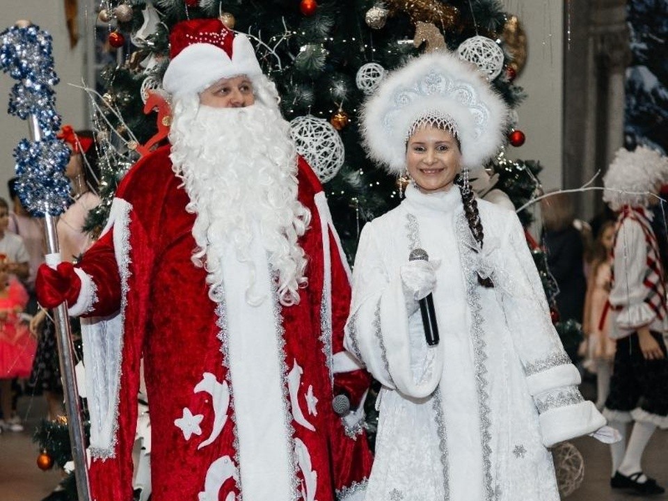 Частичка волшебства: в ДК «Прогресс» создали новогоднюю сказку для детей