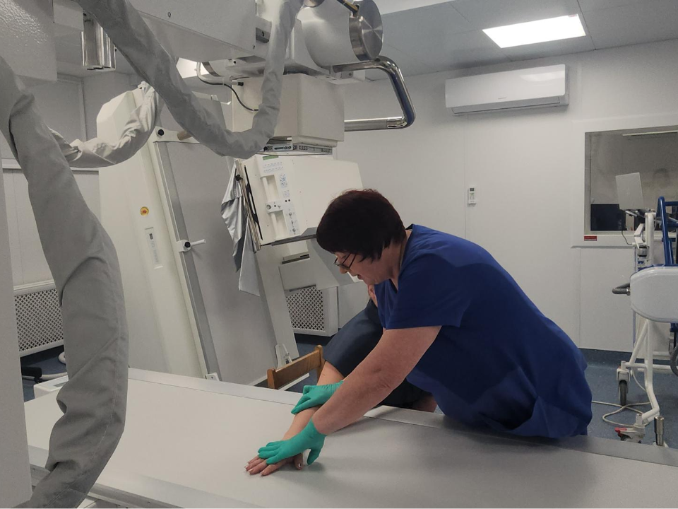 Новый рентген-аппарат в стационаре №3 позволяет круглосуточно обследовать около ста пациентов