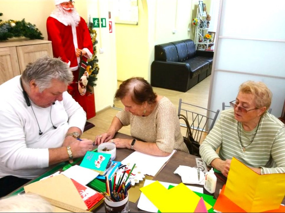Когда открытка говорит за сердце: в Видном прошел новогодний мастер‑класс